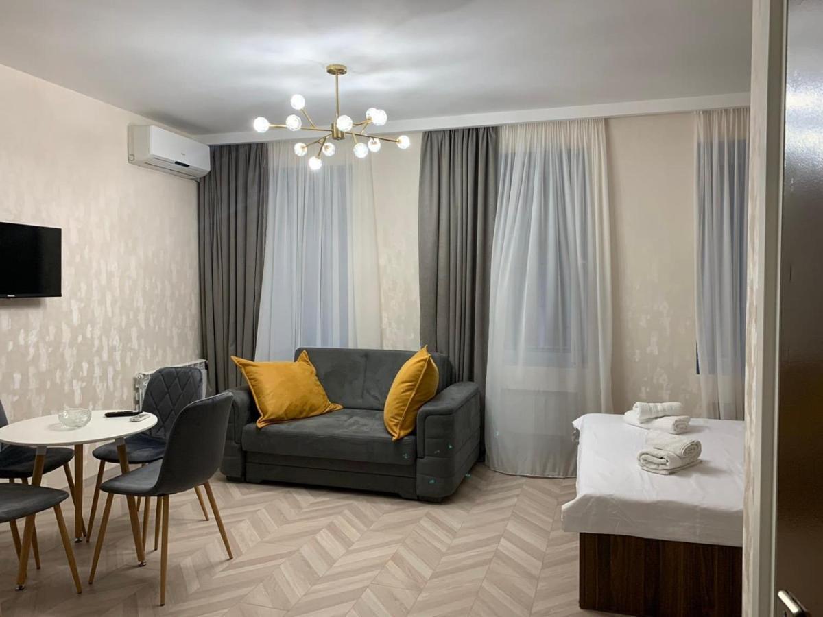 Home Plus Apartments Tbilisi Luaran gambar